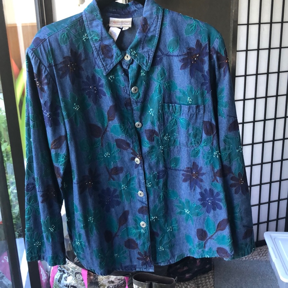 Coldwater creek button-down M 100%percent cotton